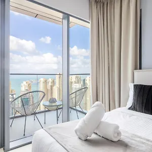 Vida Marina & Yacht Club Residences , Dubai United Arab Emirates